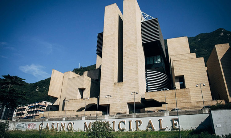 Аренда квартиры в Кампионе-д’Италия